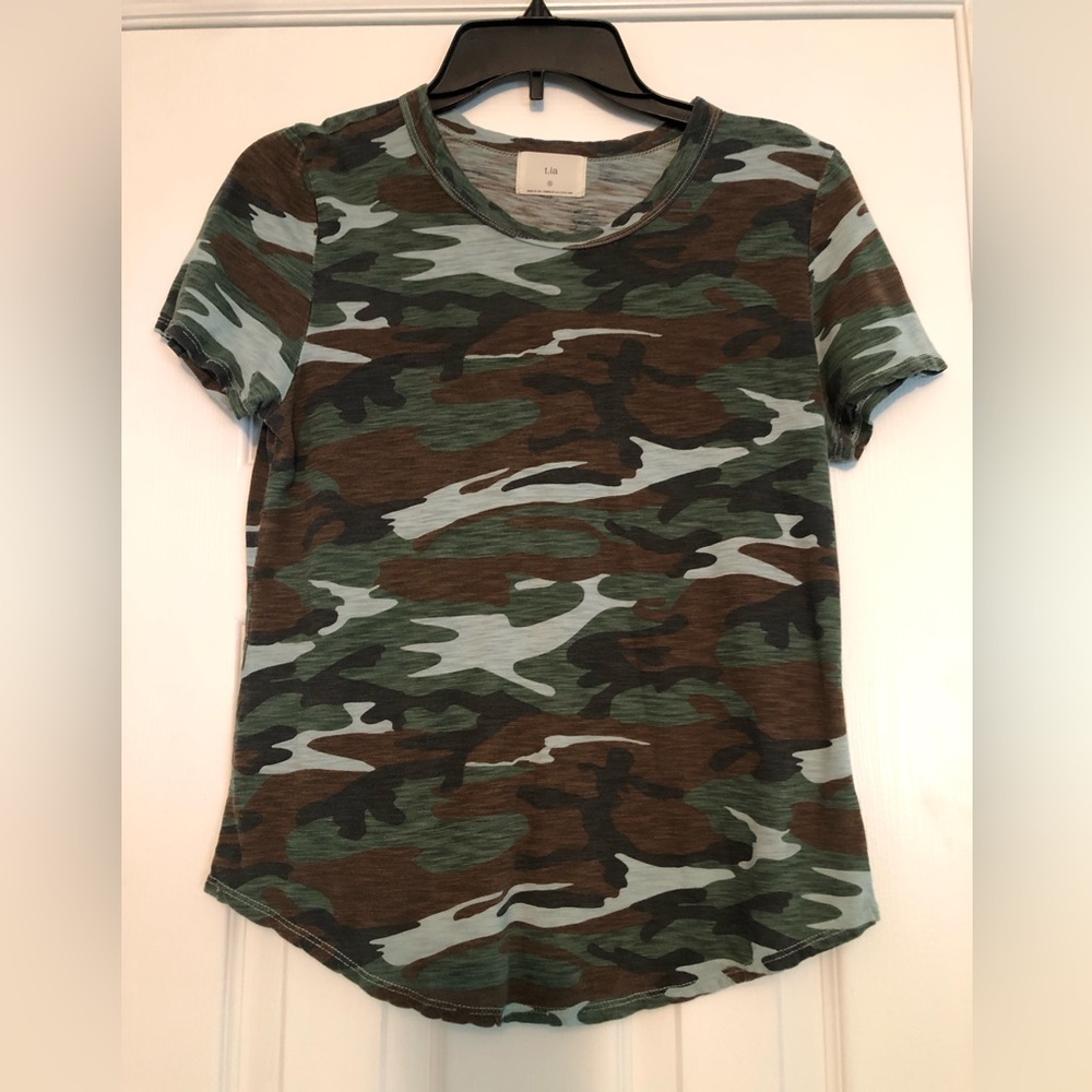 T.La Size Small Short Sleeve Camouflage T Shirt Blue Green Brown